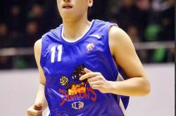 足球直播平台-顶级篮球名将为支持社区慈善事业行动的简单介绍