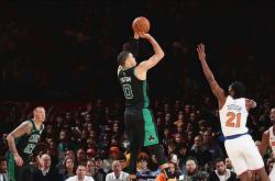 足球直播在线观看免费-魔术完胜上海队，塔图姆高光表现