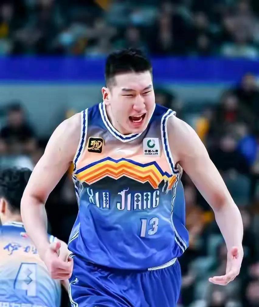 新疆男篮负于深圳,失去胜利机会 新疆男篮负于深圳,失去胜利机会