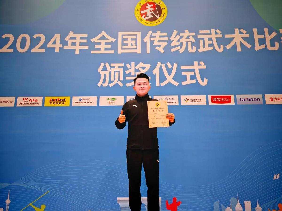 独行侠主教练荣获年度最佳教练奖的简单介绍 独行侠主教练荣获年度最佳教练奖的简单介绍